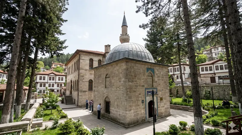 Akşemsettin Hz. Türbesi